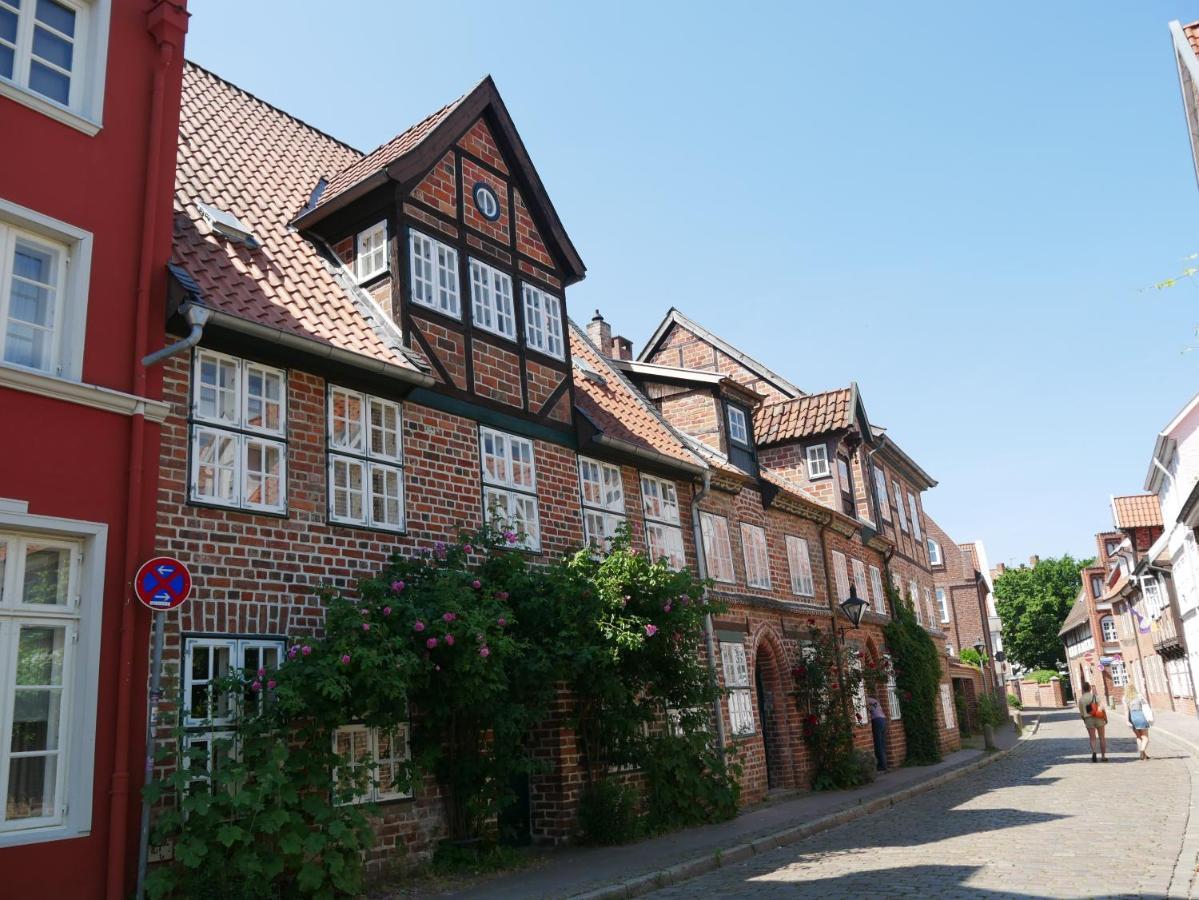 Zentrales Altstadt - Apartment In Lueneburg Mit Terrasse & Parkplatz Exterior foto